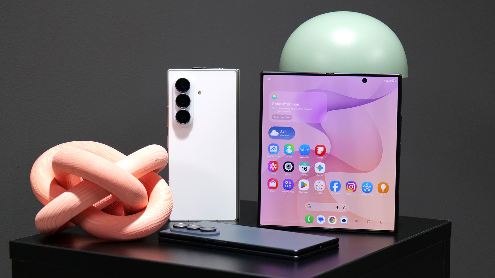 Samsung announces new smartphone lineup contrasting versatile model with specialized flagship — l intro 1784675251