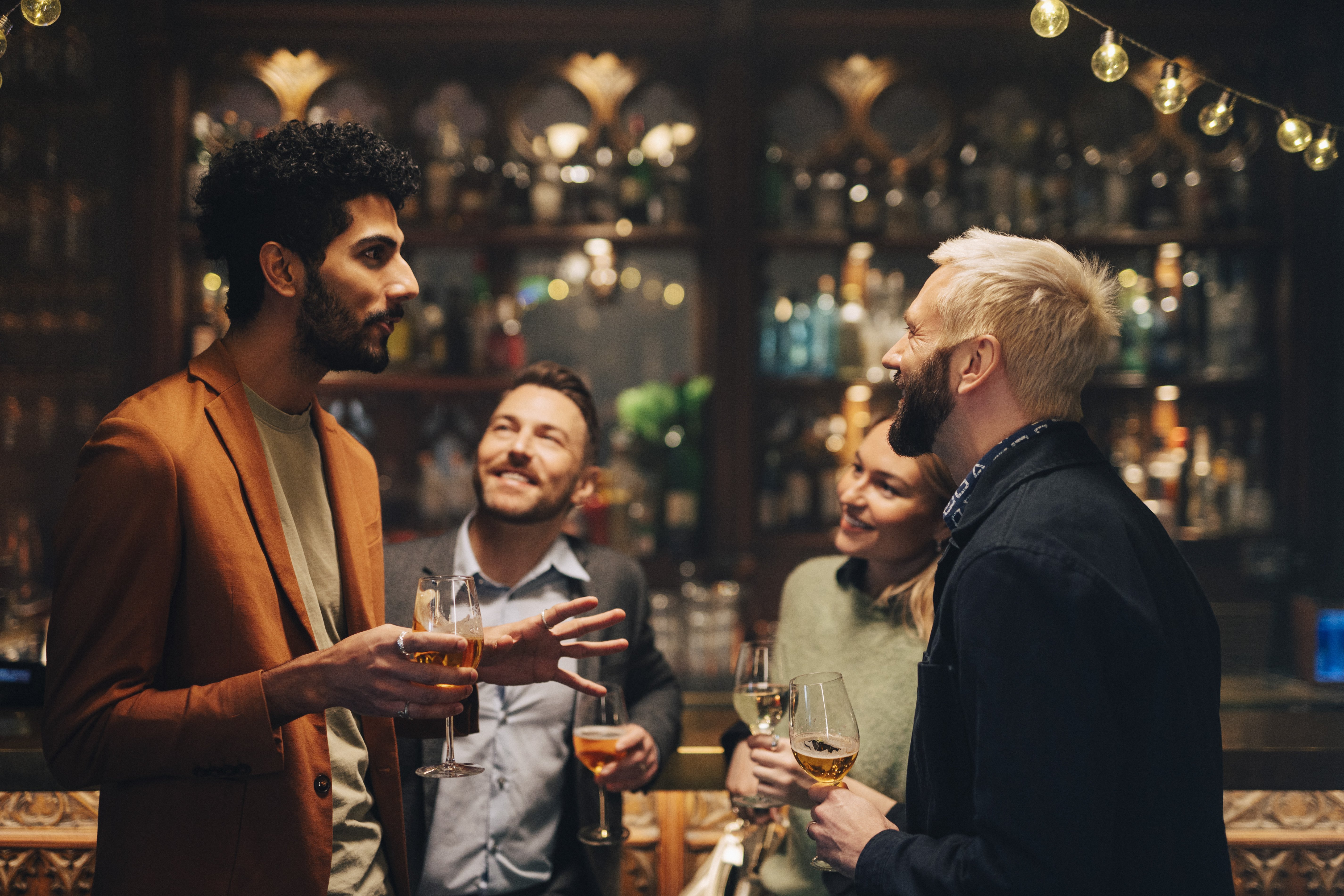 Samsung opens The Fold Inn pop-up pub in London July 24-25 — hero image Samsung opens The Fold Inn pop-up pub in London July 24-25 — hero image