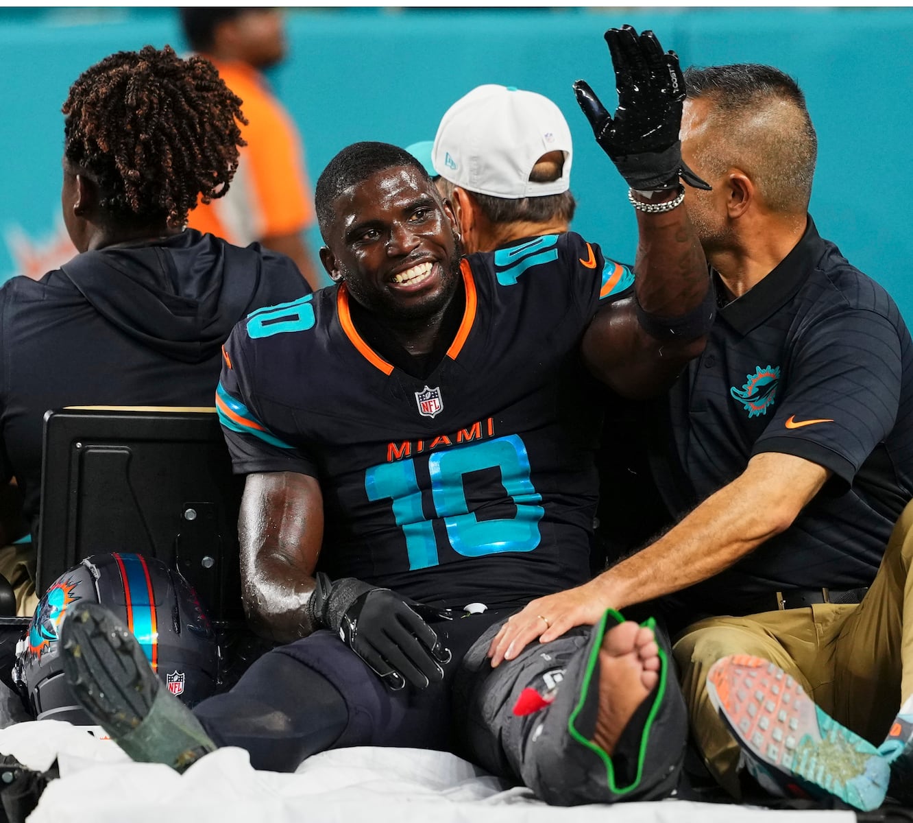 Tyreek Hill says he is recovering after multiple knee injuries ended 2025 season — Tyreek Hill, former Dolphins receiver, undergoes knee rehab after 2025 season-ending injuries Tyreek Hill says he is recovering after multiple knee injuries ended 2025 season — Tyreek Hill, former Dolphins receiver, undergoes knee rehab after 2025 season-ending injuries